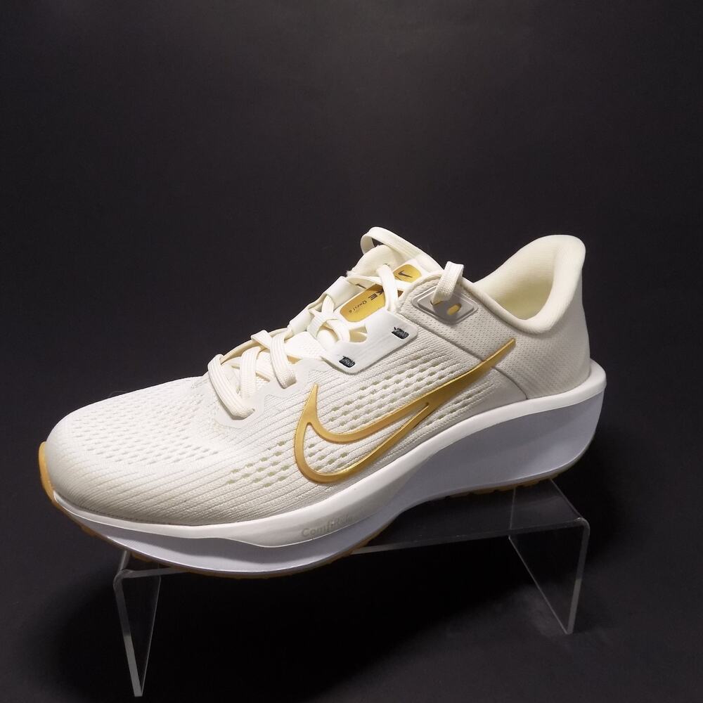 Nike Quest 6 Women's Running Shoes- Size 8- New